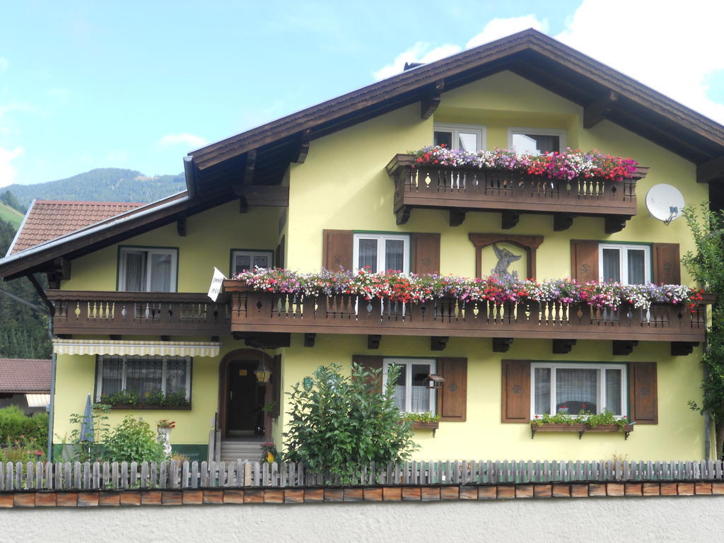 ホテル Haus Zur Linde ヴァークライン エクステリア 写真
